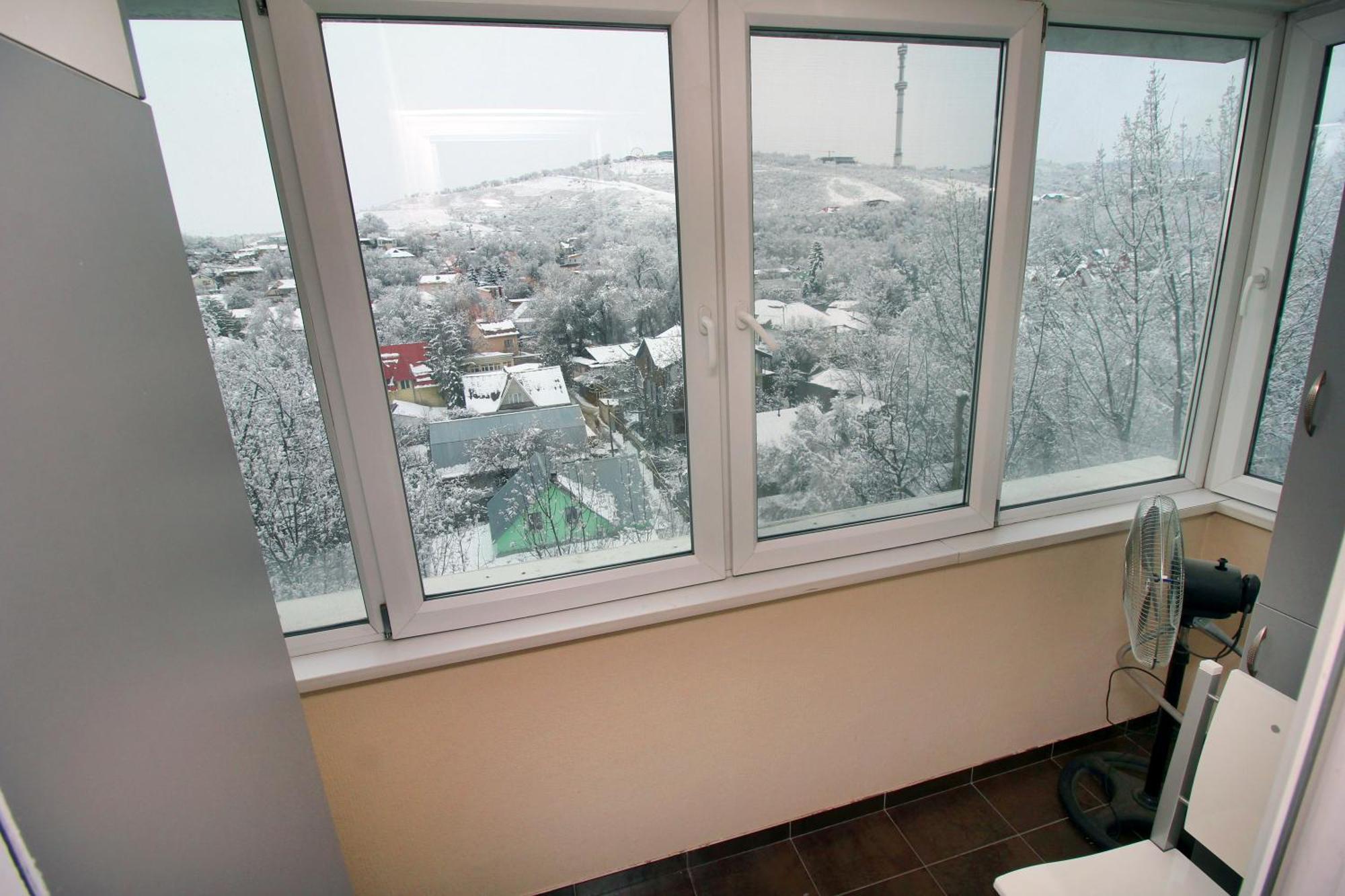 Роскошные Апартаменты На Набережной Almaty Exterior foto